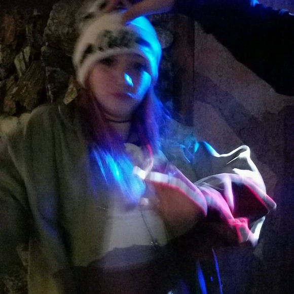 Meet your Posher, Flower - Picture 1 of 1